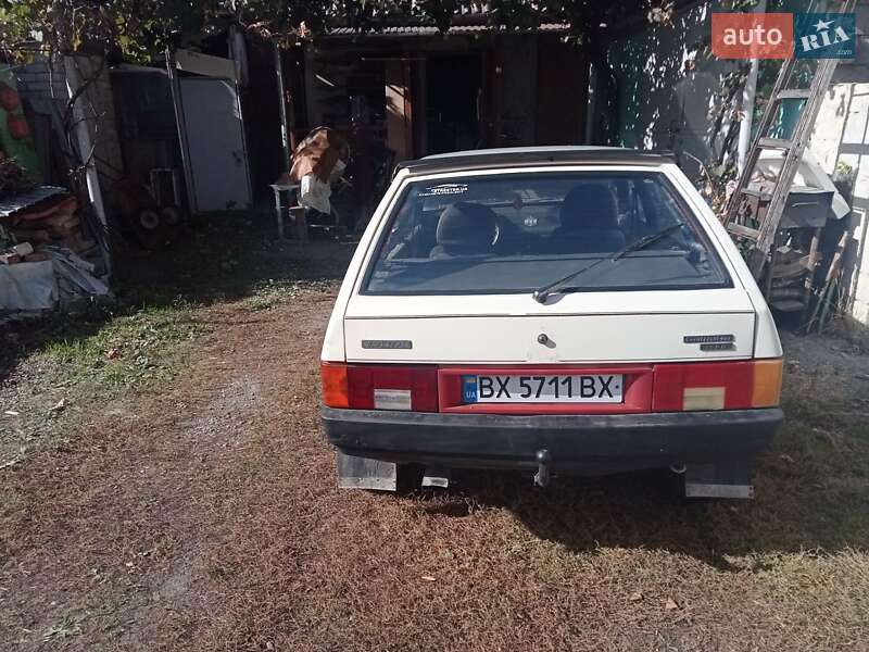 Хэтчбек ВАЗ / Lada 2109 1992 в Каменец-Подольском