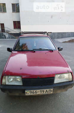 Хэтчбек ВАЗ / Lada 2109 1992 в Вольногорске