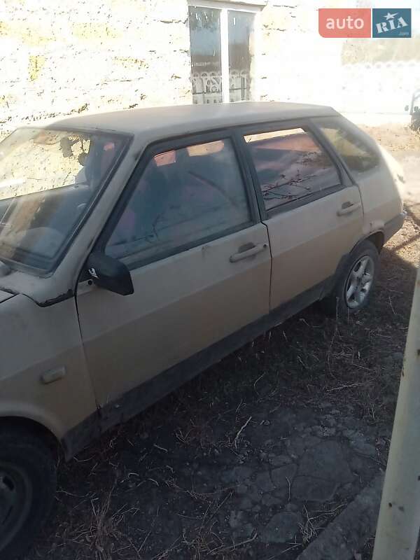 Хэтчбек ВАЗ / Lada 2109 1993 в Николаеве