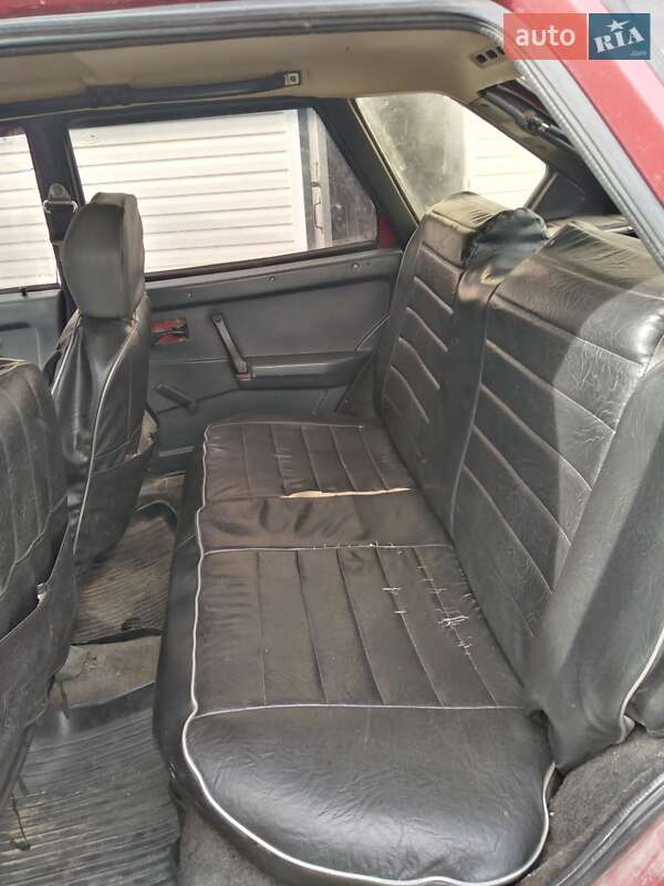 Хэтчбек ВАЗ / Lada 2109 1990 в Вижнице