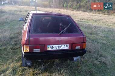 Хэтчбек ВАЗ 2109 1993 в 