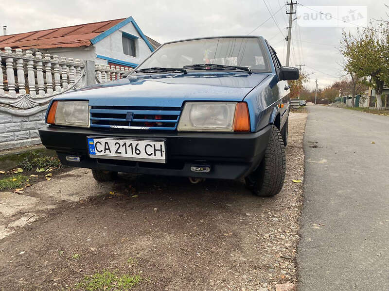 Хэтчбек ВАЗ / Lada 2109 1997 в Добровеличковке