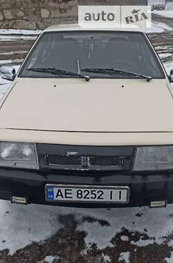 Хэтчбек ВАЗ / Lada 2109 1993 в Верхнеднепровске