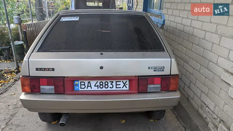 Хэтчбек ВАЗ 2109 1989 в 