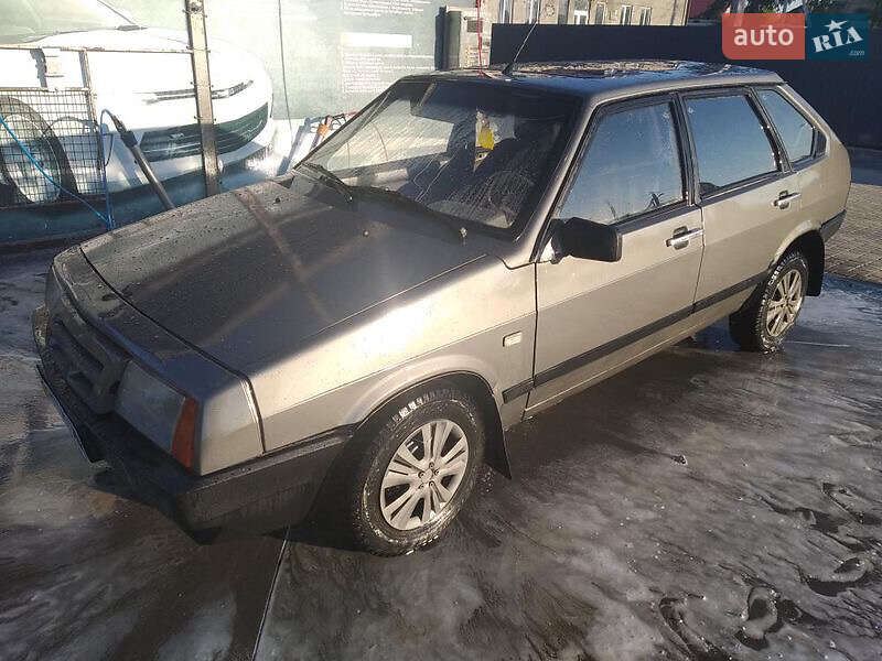 Хэтчбек ВАЗ / Lada 2109 1991 в Тернополе фото 7 Хэтчбек ВАЗ / Lada 2109 1991 в Тернополе