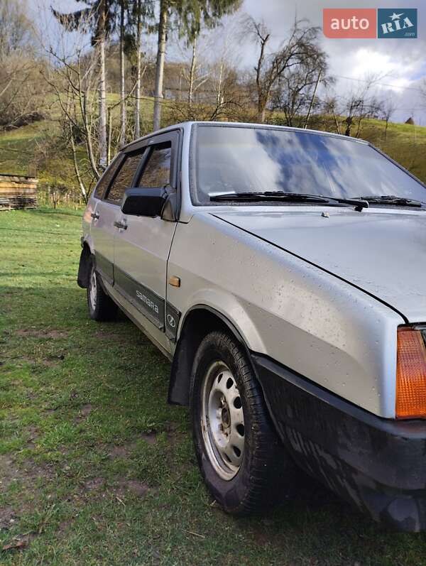 Хэтчбек ВАЗ / Lada 2109 1998 в Рахове