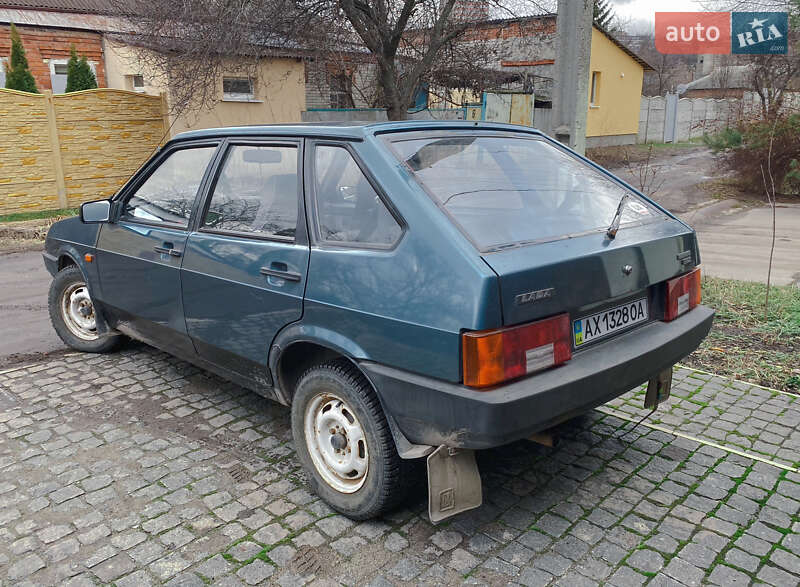 Хетчбек ВАЗ / Lada 2109 2000 в Харкові
