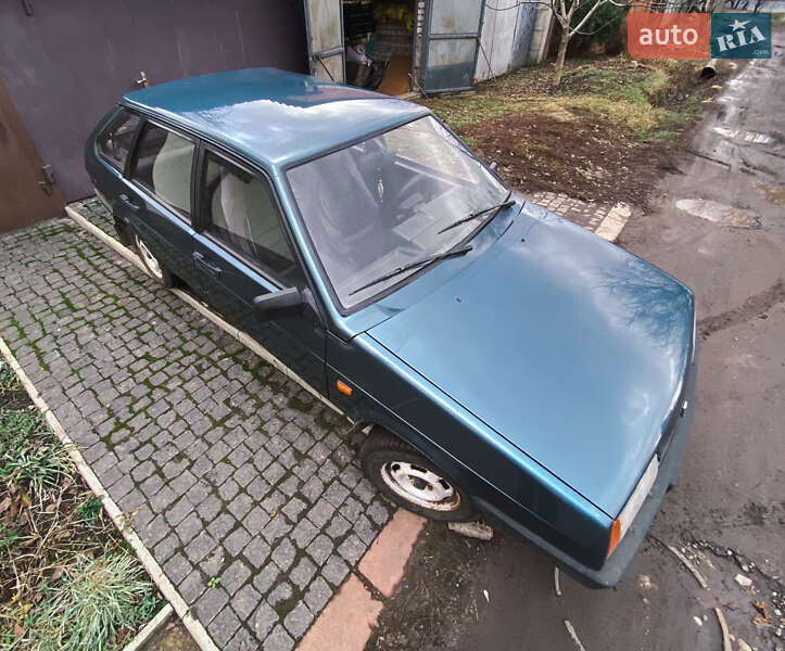 Хетчбек ВАЗ / Lada 2109 2000 в Харкові