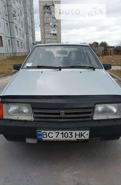 Хэтчбек ВАЗ / Lada 2109 2004 в Каменке-Бугской