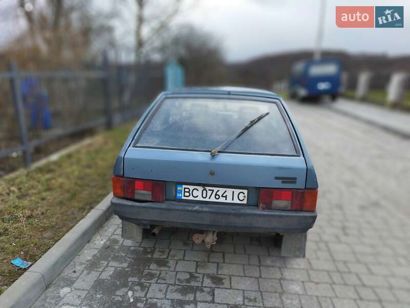 Хэтчбек ВАЗ / Lada 2109 2001 в Львове фото 5 Хэтчбек ВАЗ / Lada 2109 2001 в Львове