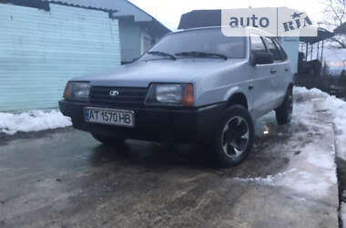 Хэтчбек ВАЗ / Lada 2109 1999 в Ивано-Франковске