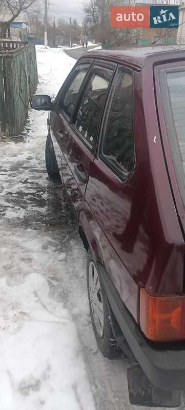 Хэтчбек ВАЗ / Lada 2109 1993 в Глухове фото 6 Хэтчбек ВАЗ / Lada 2109 1993 в Глухове