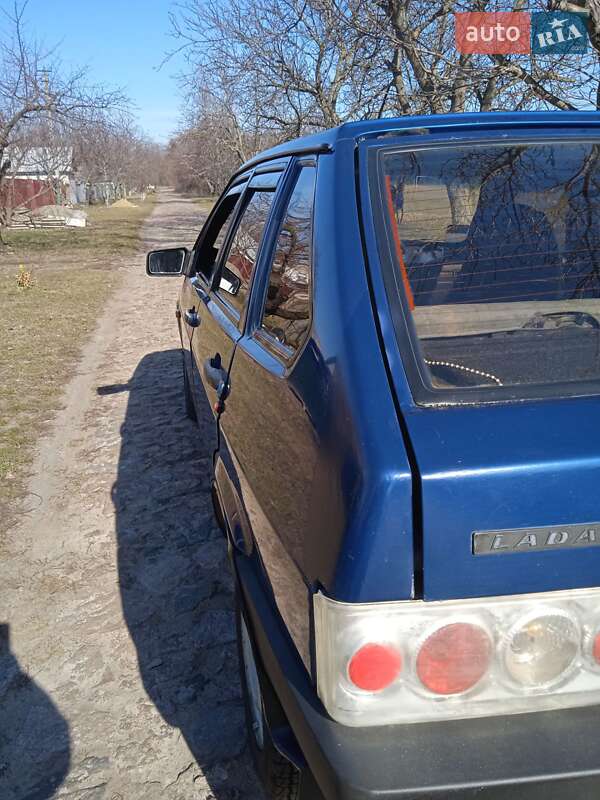Хэтчбек ВАЗ / Lada 2109 2006 в Черкассах