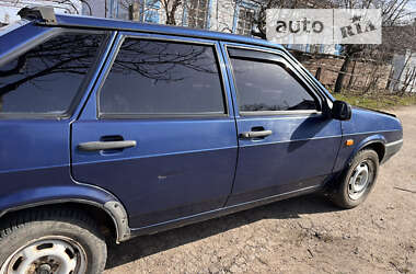 Хэтчбек ВАЗ / Lada 2109 2005 в Первомайске