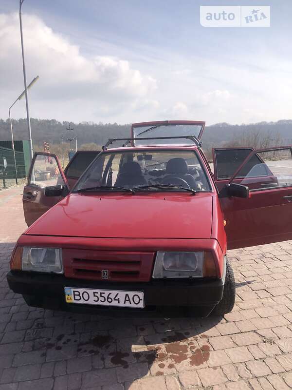 Хэтчбек ВАЗ / Lada 2109 1993 в Теребовле