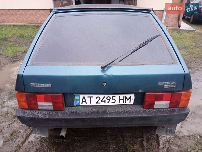 Хэтчбек ВАЗ / Lada 2109 2002 в Галиче