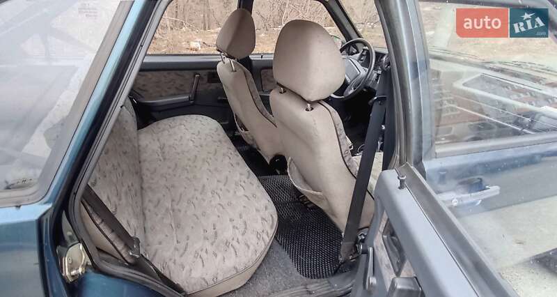 Хэтчбек ВАЗ / Lada 2109 2004 в Киеве