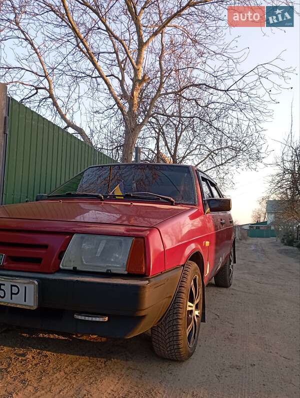 Хэтчбек ВАЗ / Lada 2109 1993 в Носовке