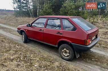 Хэтчбек ВАЗ 2109 1988 в 