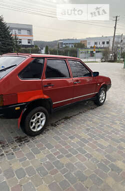 Хэтчбек ВАЗ / Lada 2109 1988 в Городке