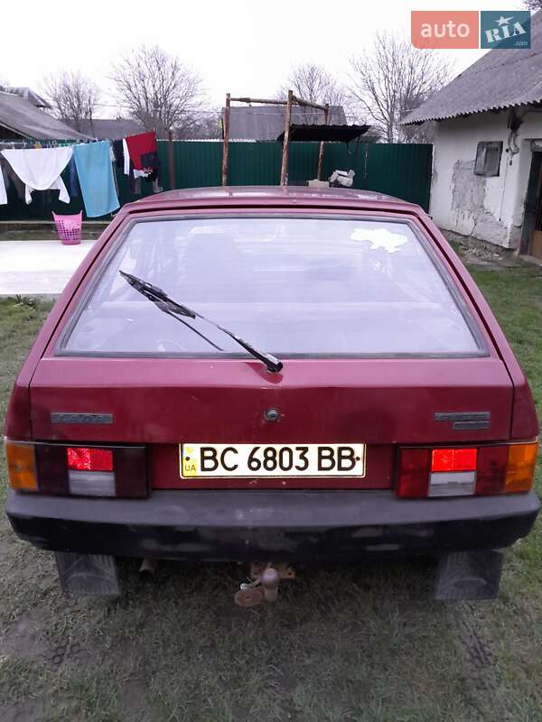 Хэтчбек ВАЗ / Lada 2109 1993 в Стрые