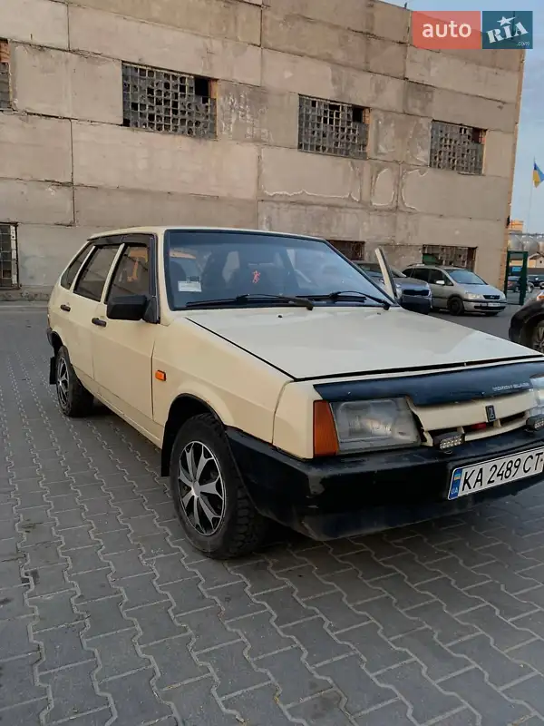 Хэтчбек ВАЗ 2109 1989 в 