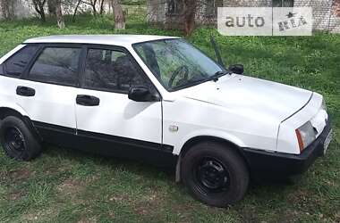 Хэтчбек ВАЗ / Lada 2109 1988 в Нежине