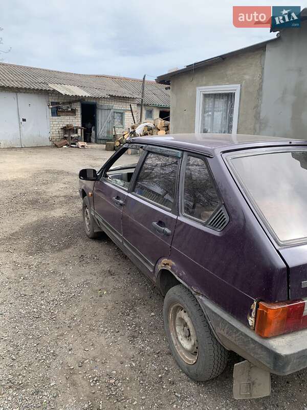 Хэтчбек ВАЗ / Lada 2109 1990 в Балаклее