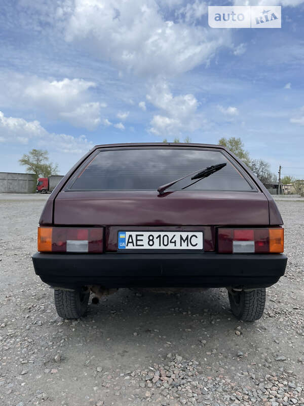 Хэтчбек ВАЗ / Lada 2109 2000 в Днепре