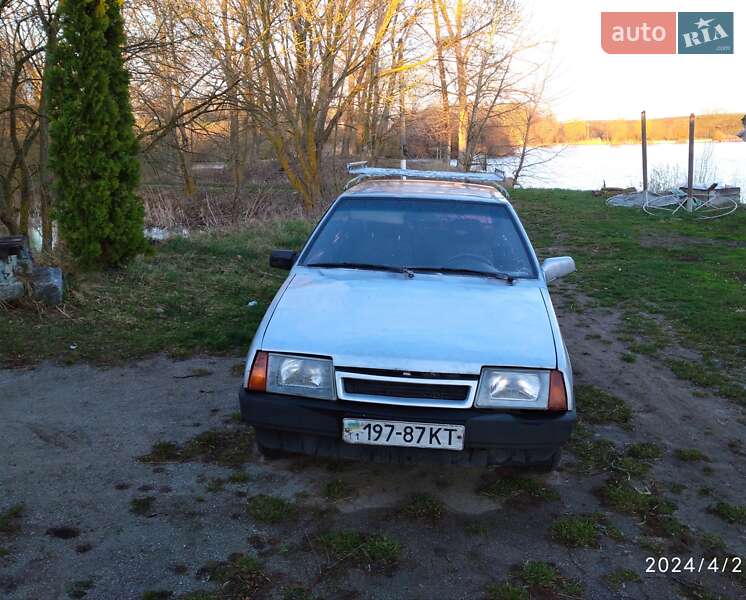 Хетчбек ВАЗ / Lada 2109 2003 в Києві