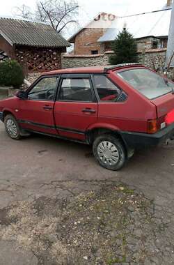 Хэтчбек ВАЗ / Lada 2109 1990 в Золочеве