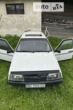 Хэтчбек ВАЗ / Lada 2109 1990 в Сколе