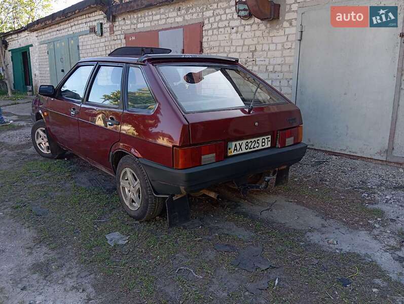 Хэтчбек ВАЗ / Lada 2109 1995 в Первомайске