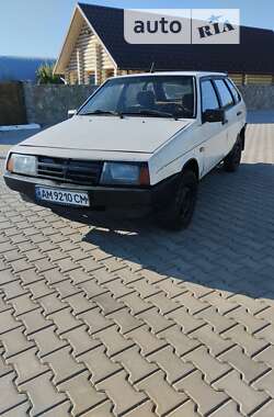 Хэтчбек ВАЗ / Lada 2109 1988 в Калиновке