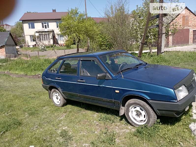 Хетчбек ВАЗ / Lada 2109 1997 в Володимир-Волинському