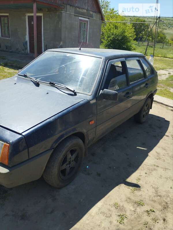 Хетчбек ВАЗ / Lada 2109 1990 в Ширяєвому