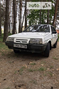 Хэтчбек ВАЗ / Lada 2109 1990 в Львове