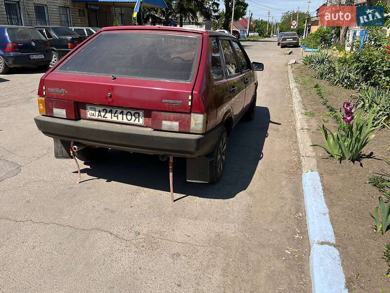 Хетчбек ВАЗ / Lada 2109 1993 в Веселиновому
