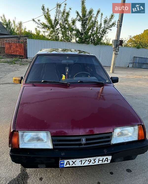 Хэтчбек ВАЗ / Lada 2109 2006 в Чугуеве