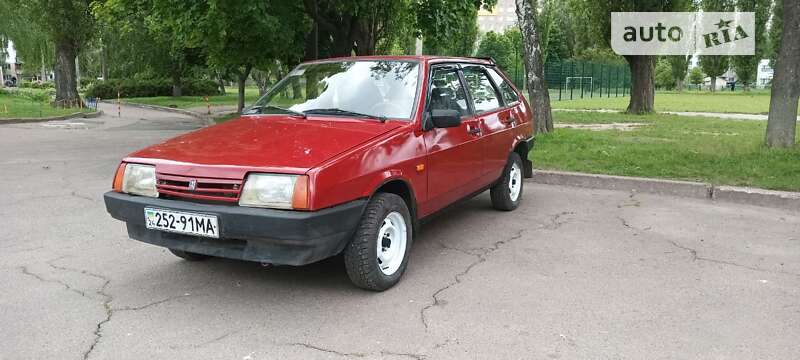 Хетчбек ВАЗ / Lada 2109 1996 в Черкасах