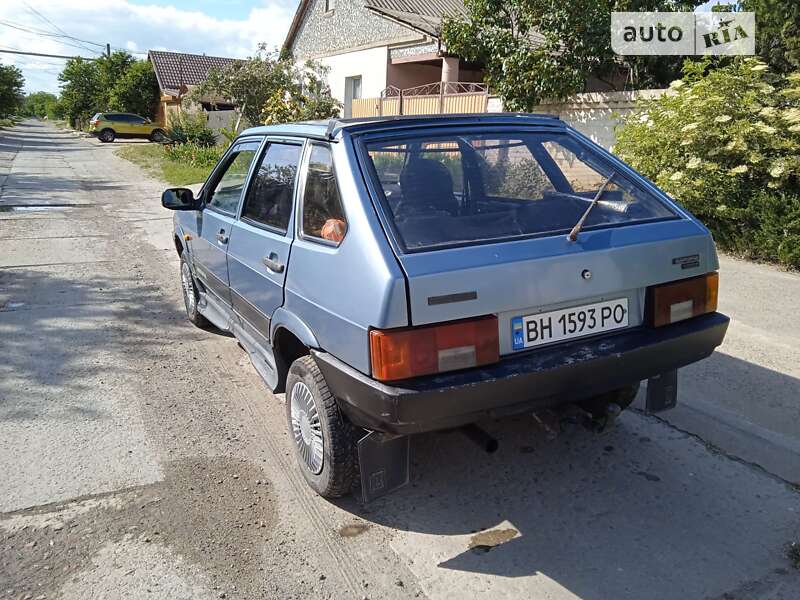 Хэтчбек ВАЗ / Lada 2109 1993 в Измаиле