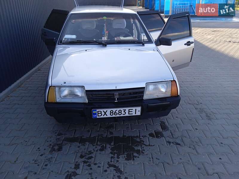 Хэтчбек ВАЗ / Lada 2109 2005 в Каменец-Подольском