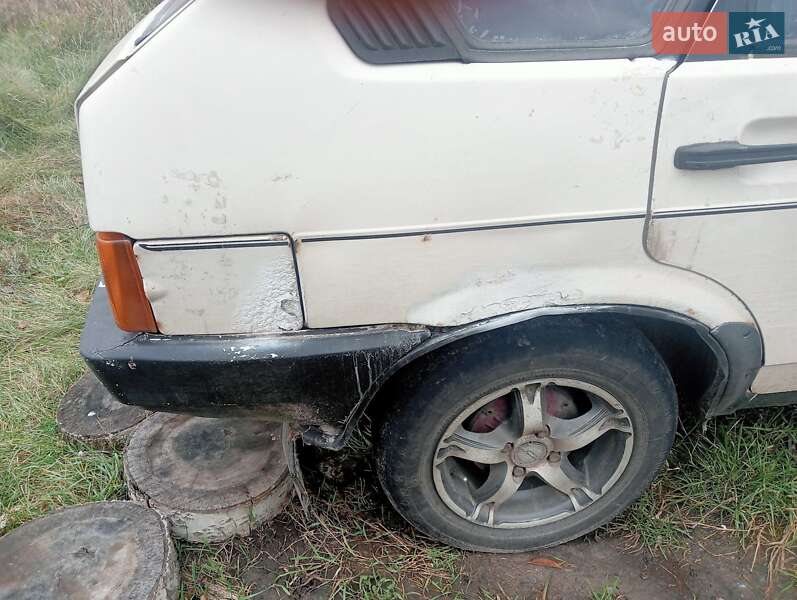 Хэтчбек ВАЗ / Lada 2109 1988 в Миргороде