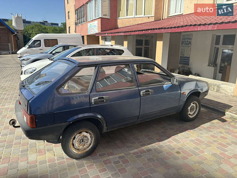 Хэтчбек ВАЗ / Lada 2109 2005 в Львове