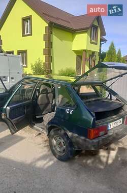 Хэтчбек ВАЗ 2109 2002 в 