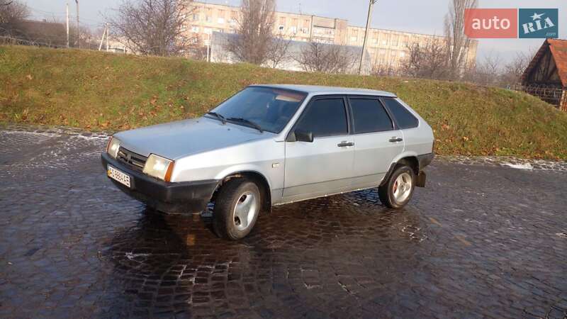 Хетчбек ВАЗ / Lada 2109 2003 в Ужгороді