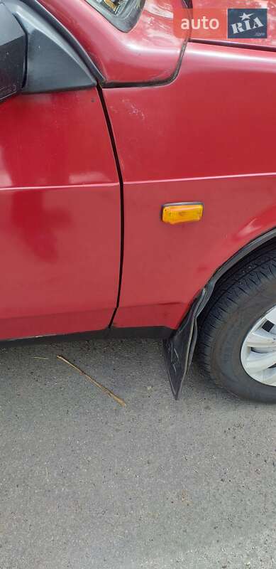 Хэтчбек ВАЗ / Lada 2109 1992 в Каменке фото 10 Хэтчбек ВАЗ / Lada 2109 1992 в Каменке