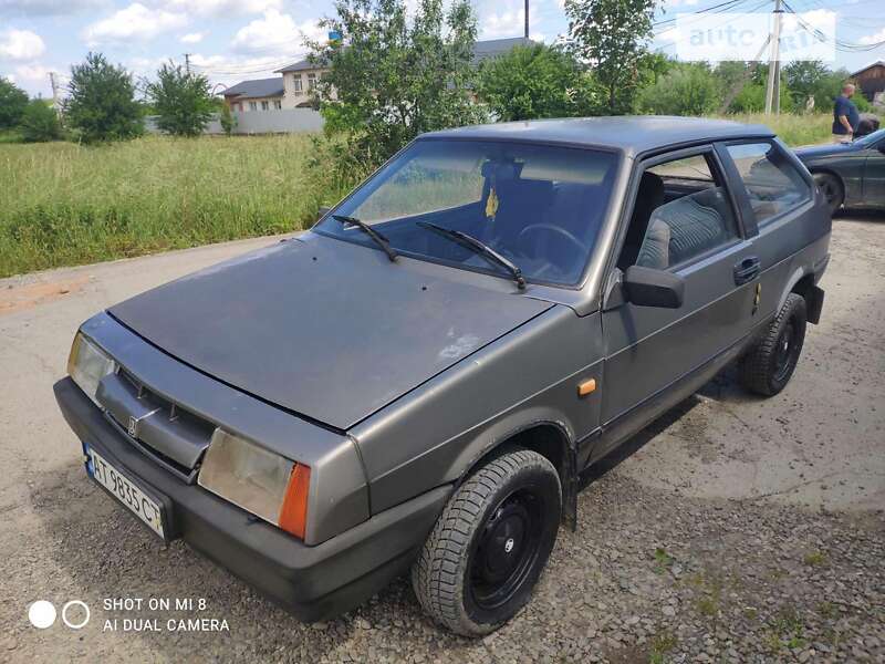 Хэтчбек ВАЗ / Lada 2109 1990 в Вижнице