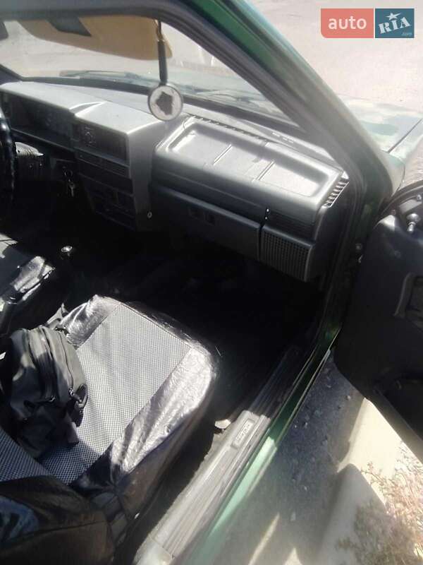 Хэтчбек ВАЗ / Lada 2109 2001 в Знаменке