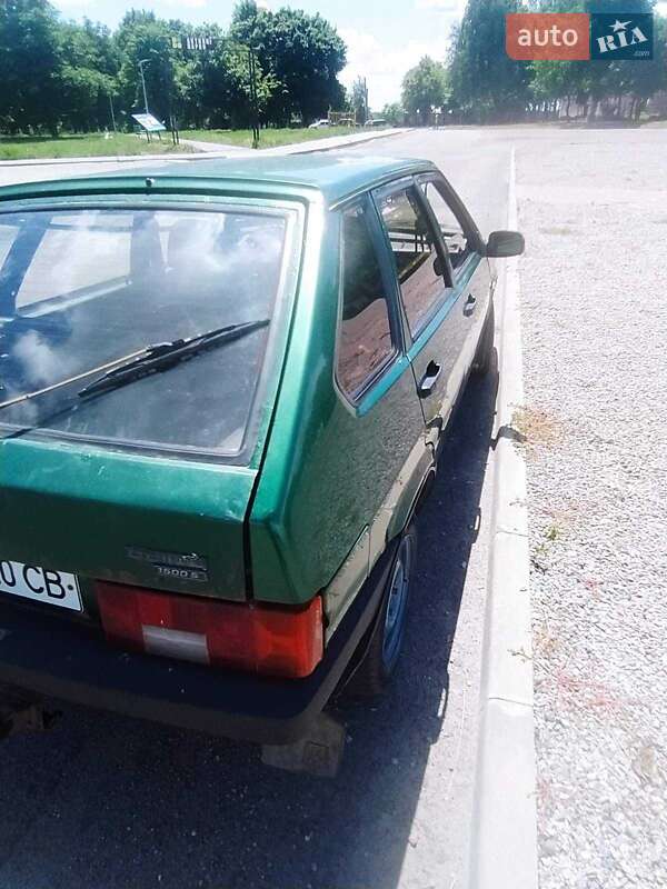 Хэтчбек ВАЗ / Lada 2109 2001 в Знаменке